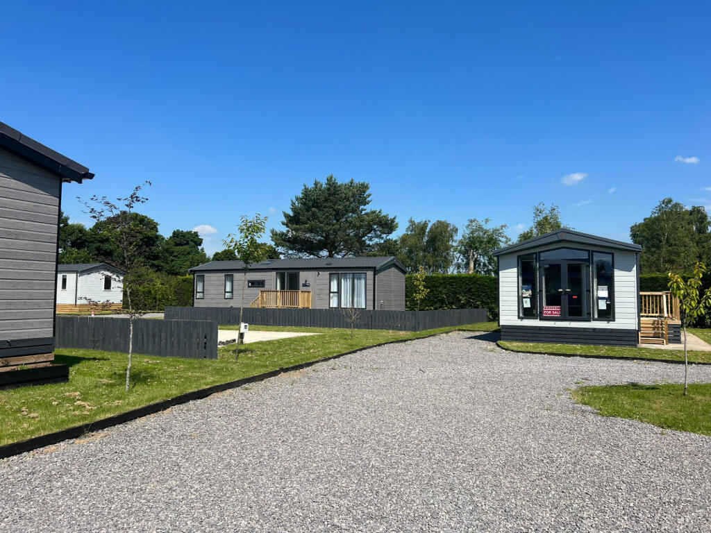 House in York - View 4