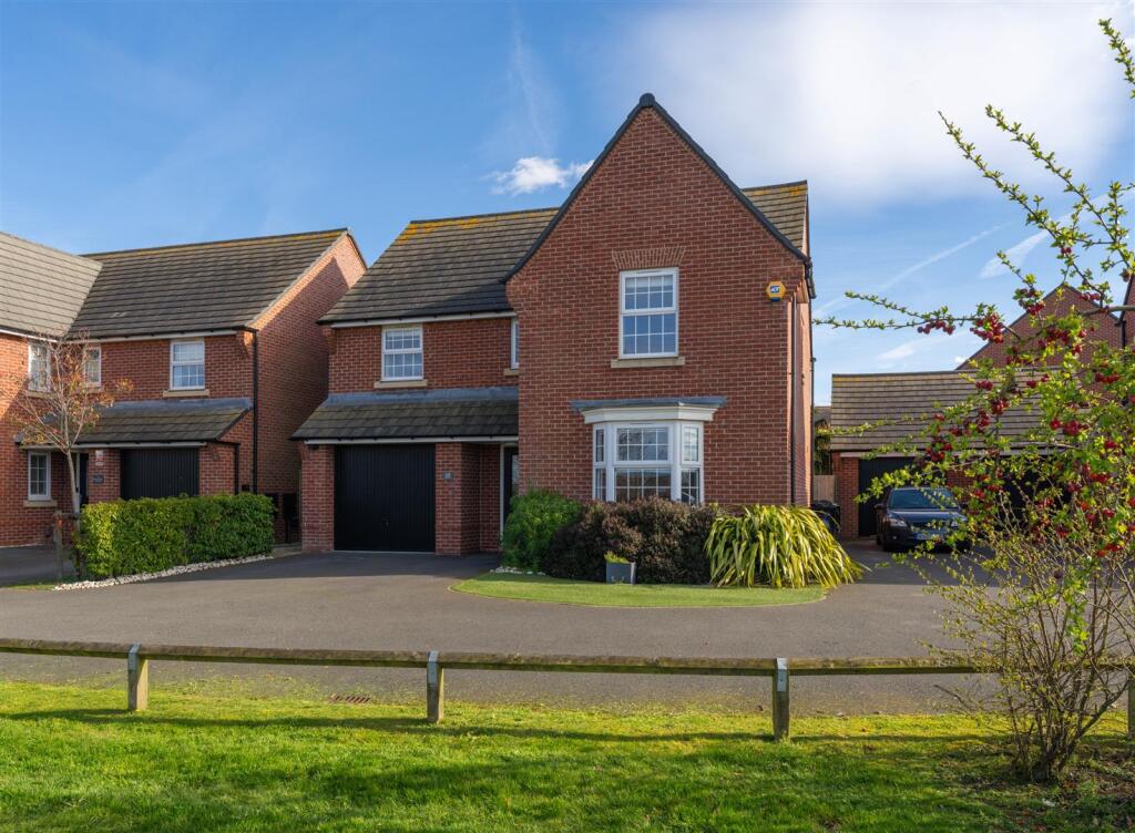 Main image of property: Simcoe Close, Earls Barton, Northampton