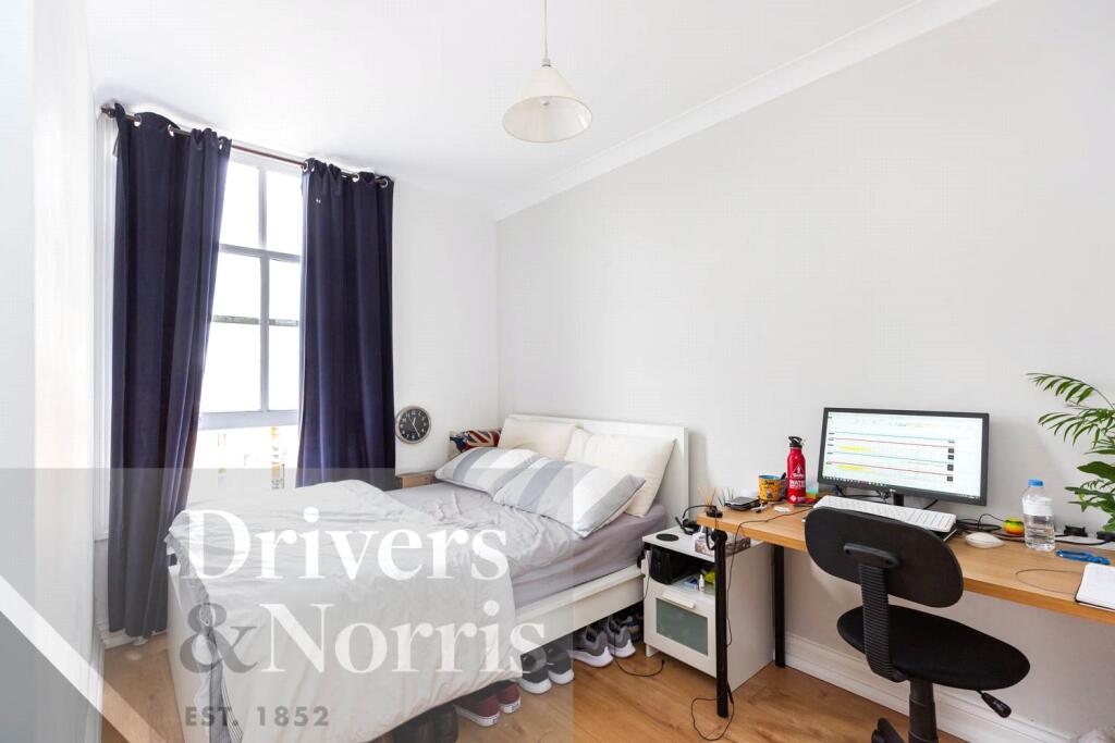Apartment in London - View 2