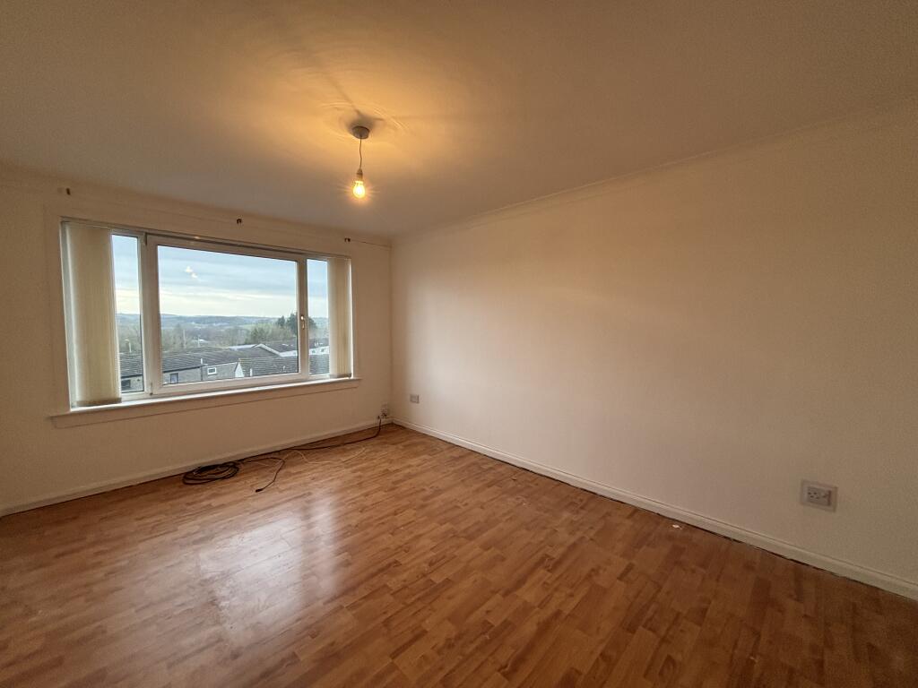 Apartment in Cumbernauld, Greenfaulds - View 3
