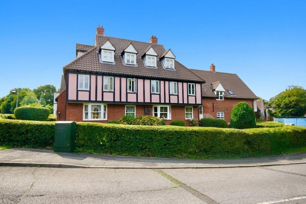 Main image of property: Bridgecote Lane, Noak Bridge, SS15