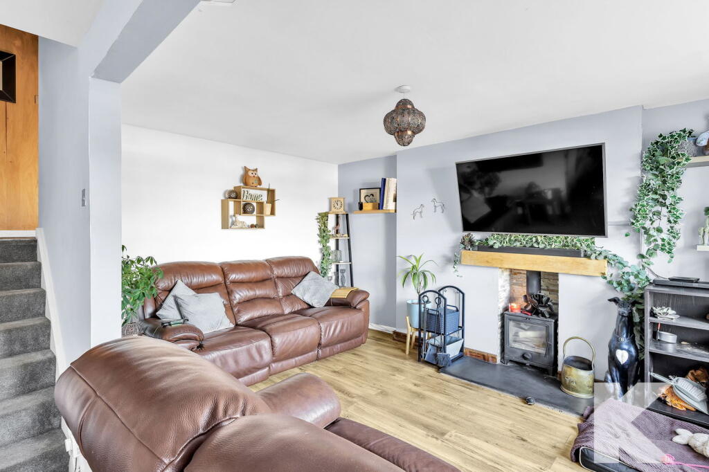 28 Torwood Road, Chadderton, Oldham, OL9 0RA photo 4