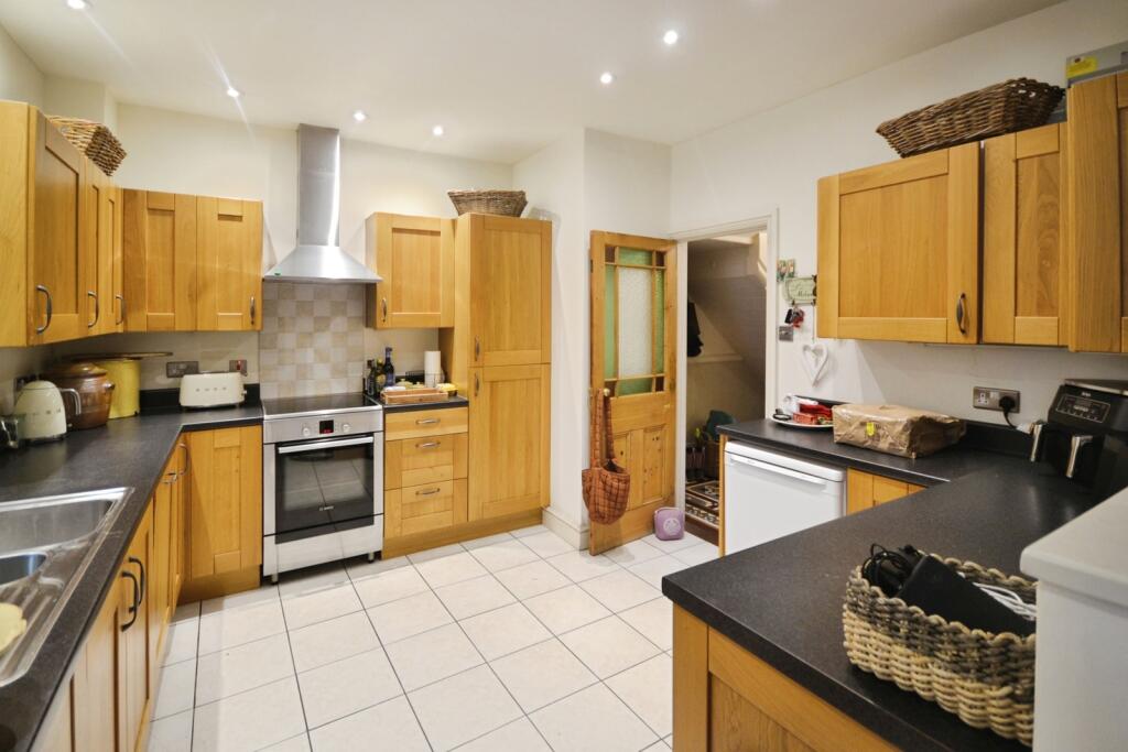 Kimberley Road, Penylan, Cardiff - More