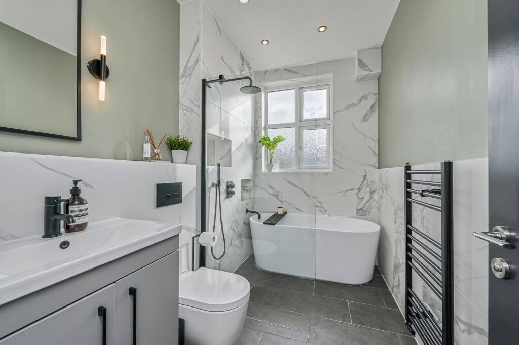 House in London - View 5