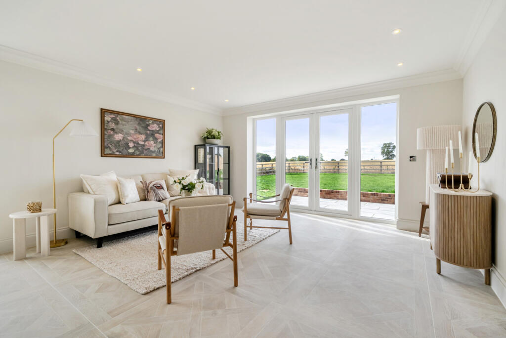 House in Basingstoke and Deane, Stratfield Saye - More