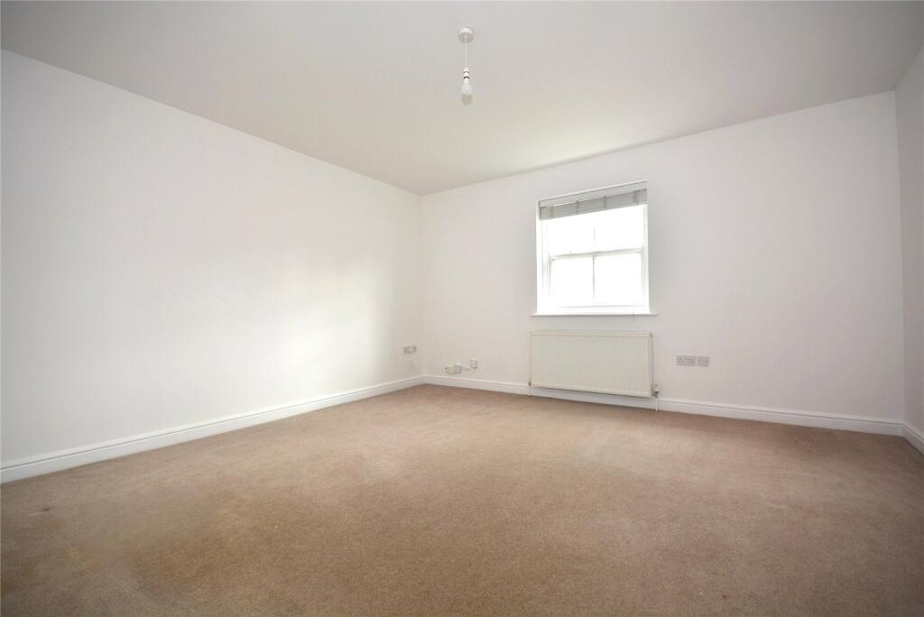 Apartment in Leeds - View 3