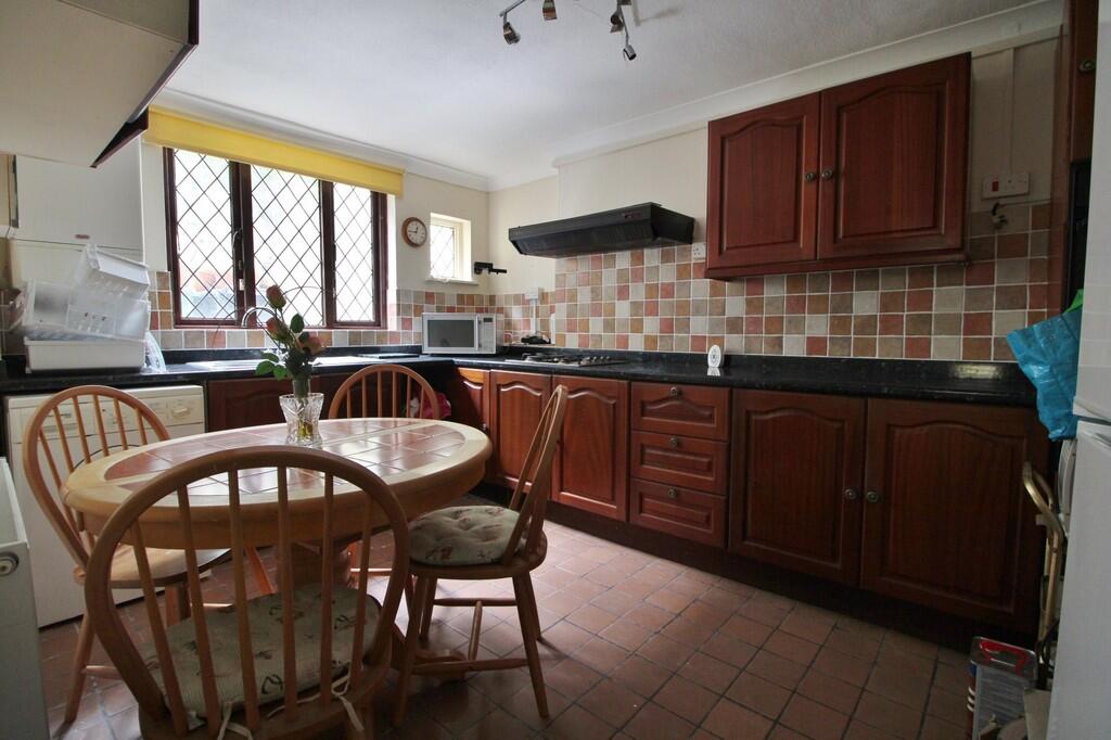 Apartment in Portsmouth - More
