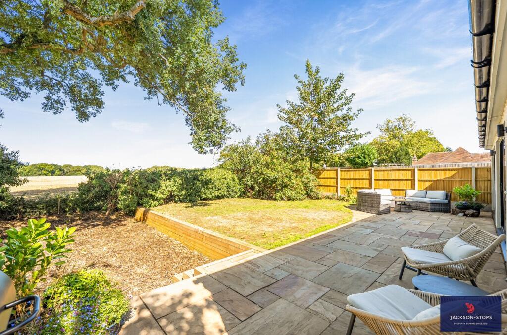 House in Northampton - View 3