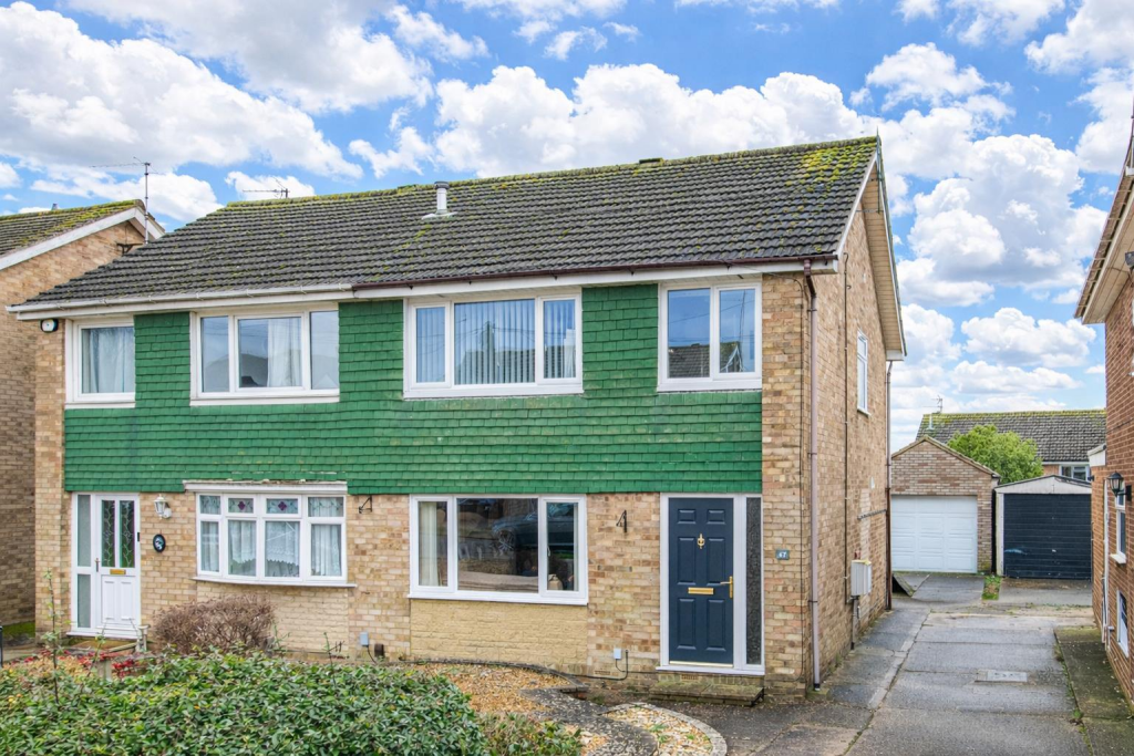 Main image of property: Queensway, Burton Latimer