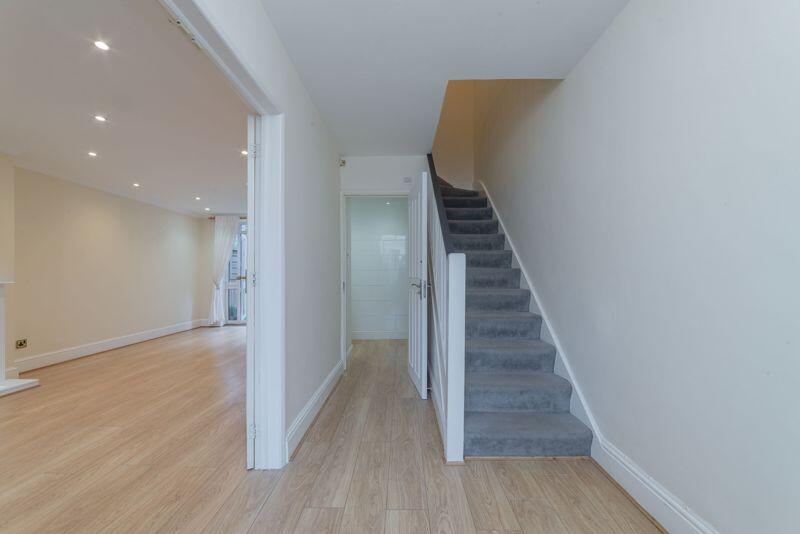 3 bedroom town house for rent