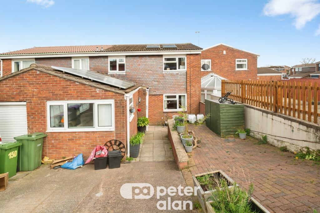 Main image of property: Brynglas, Hollybush, Cwmbran