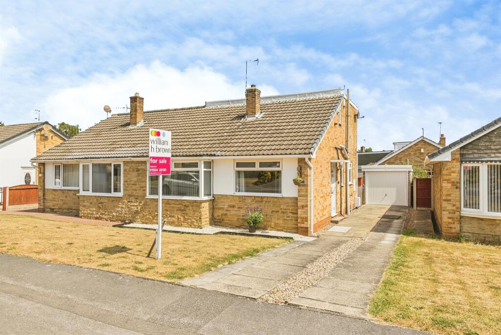 Main image of property: Fernlea Close, Crofton, Wakefield
