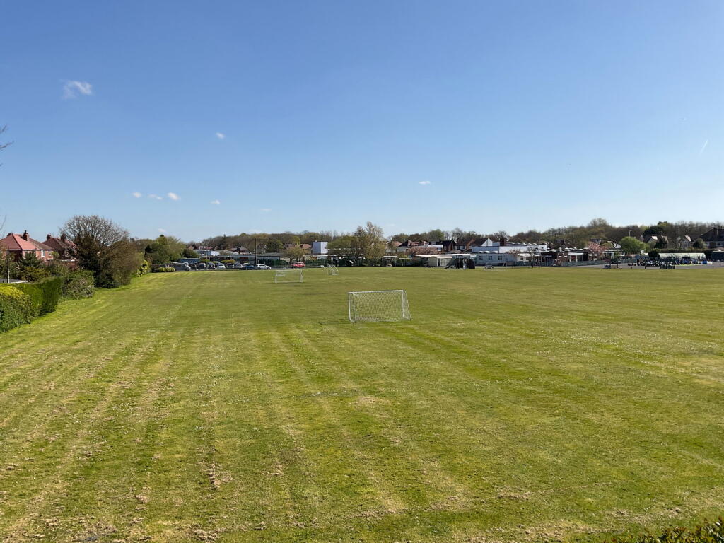 The Ridings, off Mallee Crescent, Churchtown, Southport photo 3