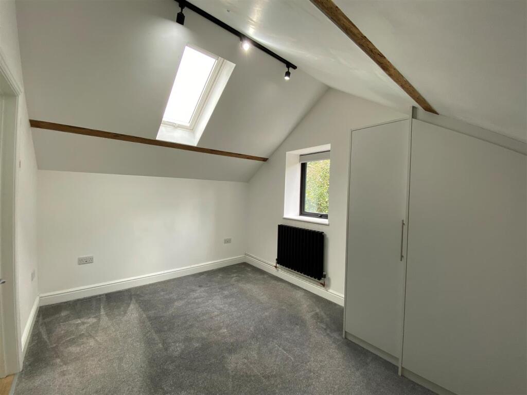 House in Hemel Hempstead - More