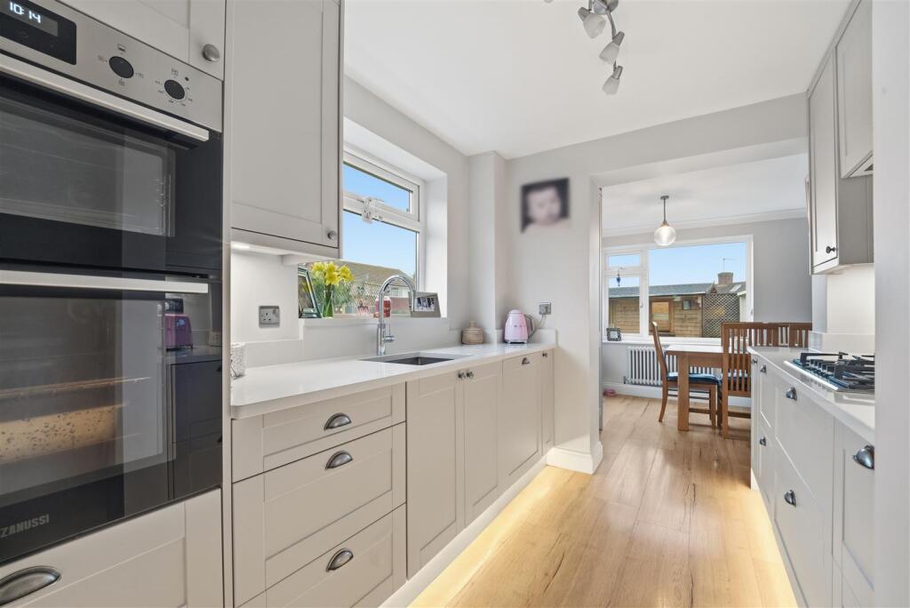 Main image of property: Glaisyer Way, Iver