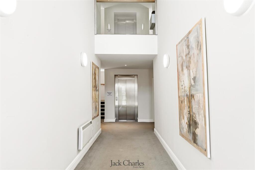 Apartment in Tonbridge and Malling, Platt - View 5