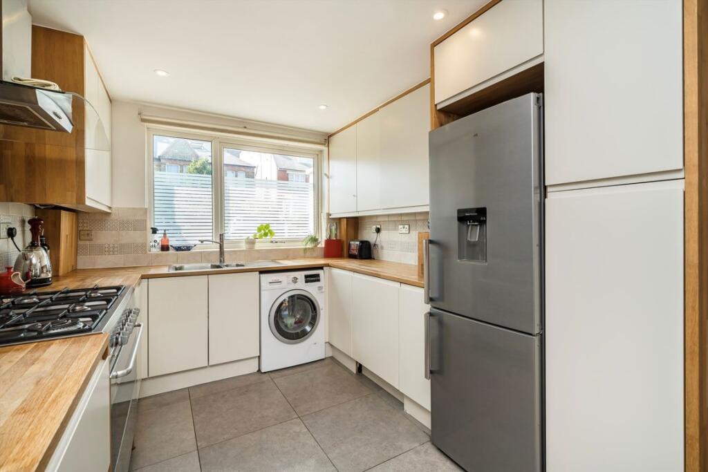 House in London, Honor Oak - View 4