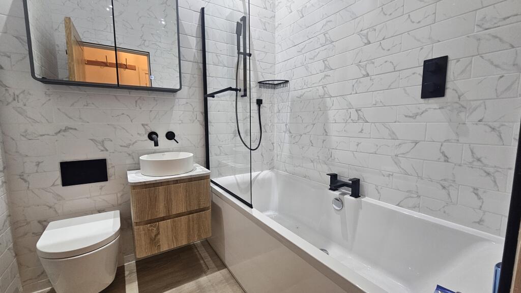 Apartment in Preston - View 3
