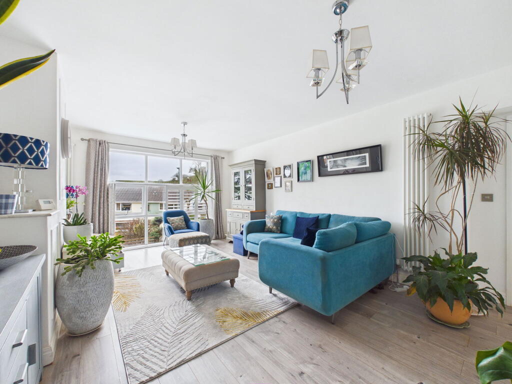 Brantwood Drive, Goodrington, Paignton photo 4