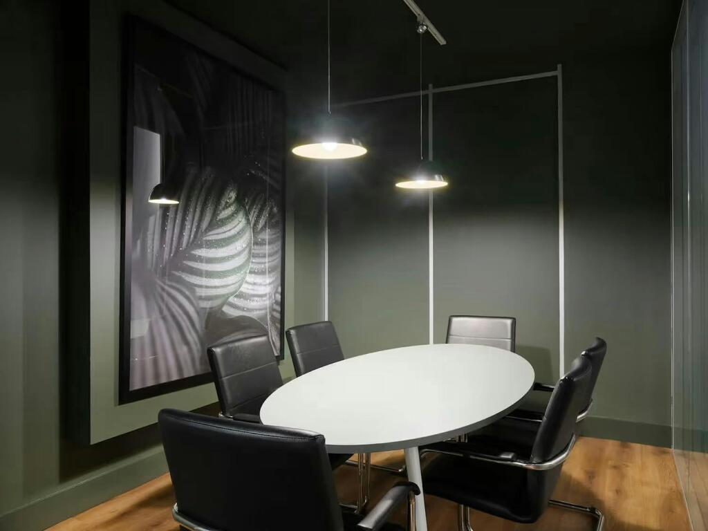 Meeting Room.jpeg