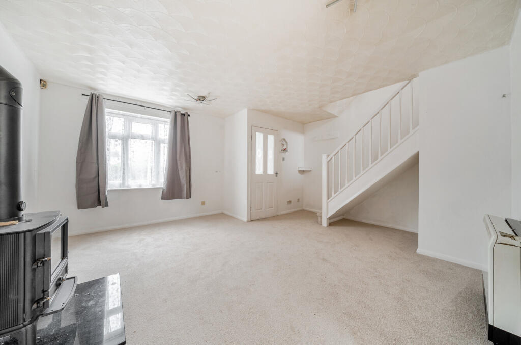 Dandelion Close, Gosport, Hampshire, PO13 - View 3