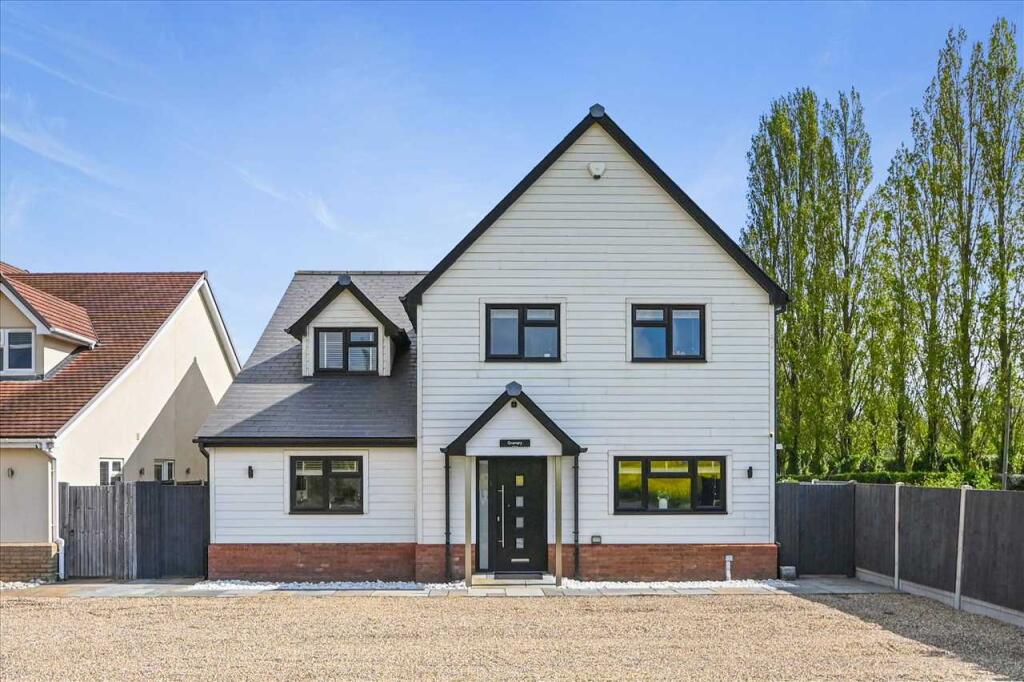 Main image of property: Wix, Manningtree