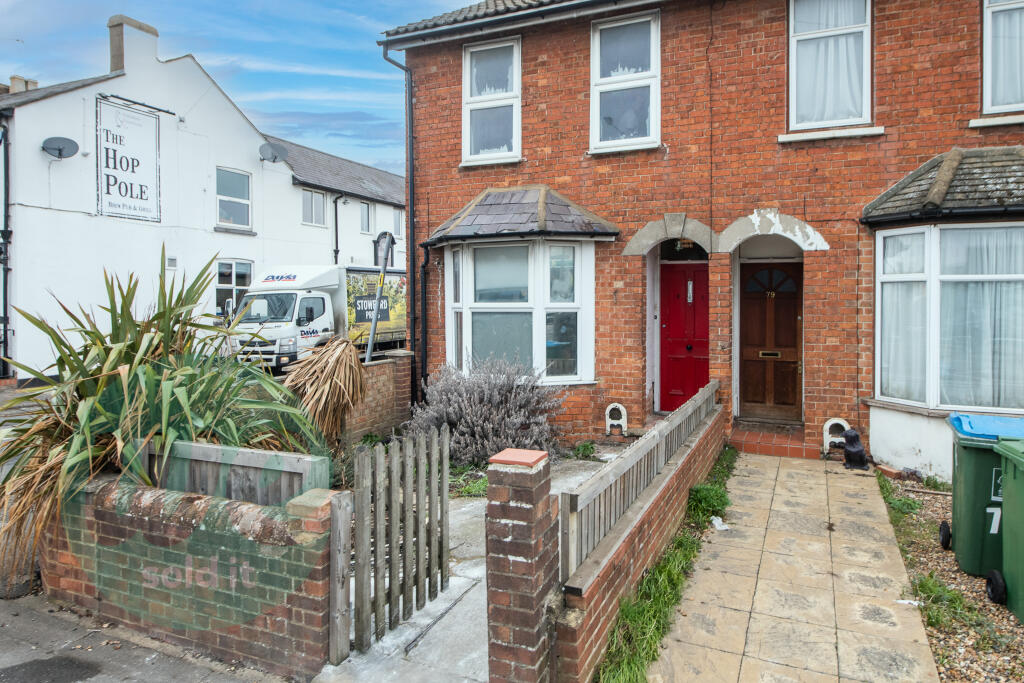 Main image of property: Bicester Road