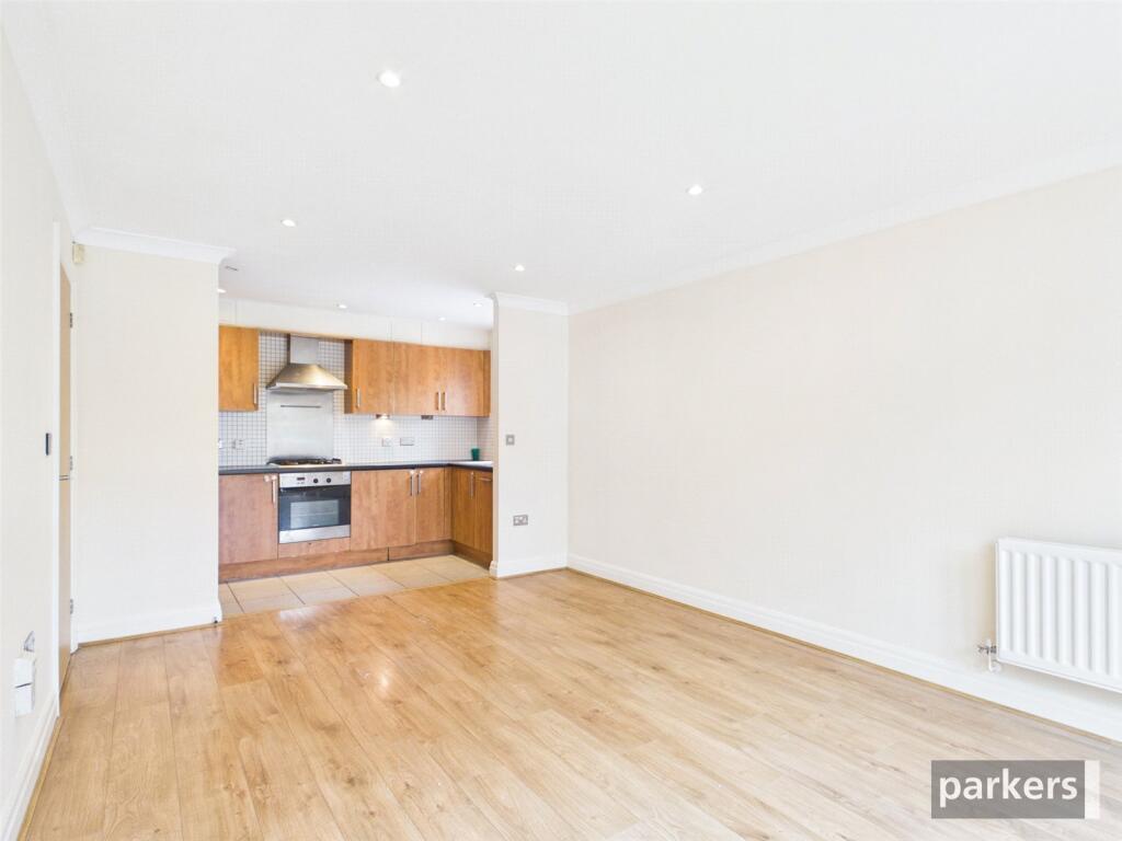 Apartment in Winnersh, Sindlesham - View 3