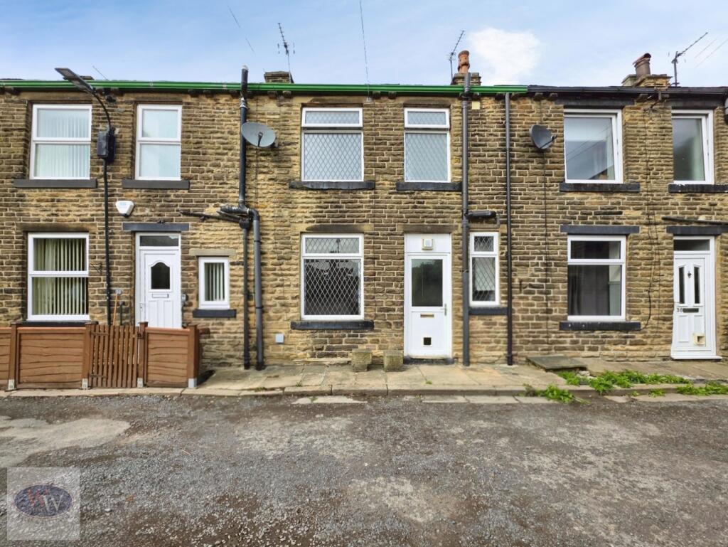 Main image of property: East Parade, Baildon, BD17 6LY