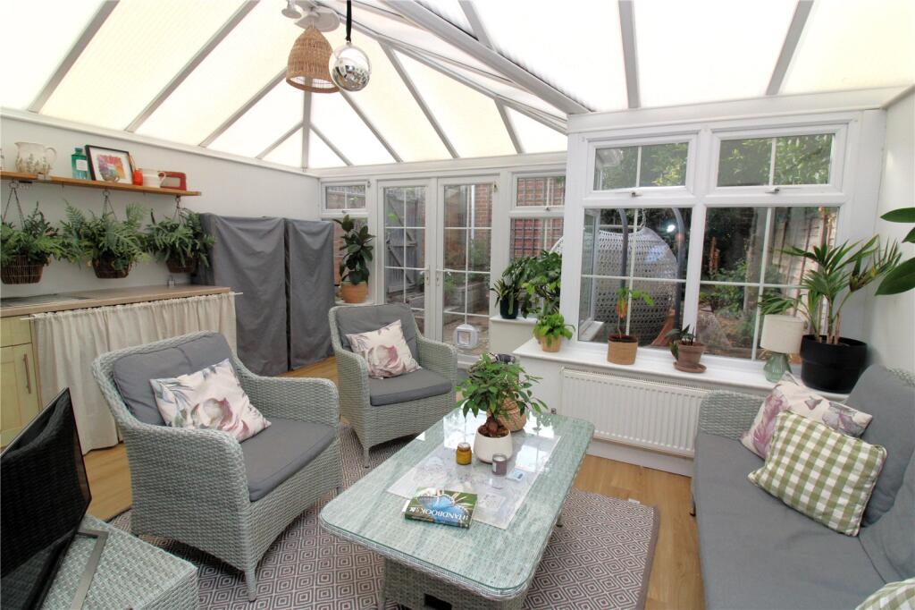 House in Portsmouth - View 4