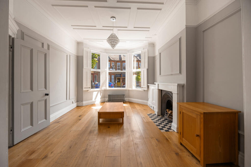 House in London - View 5