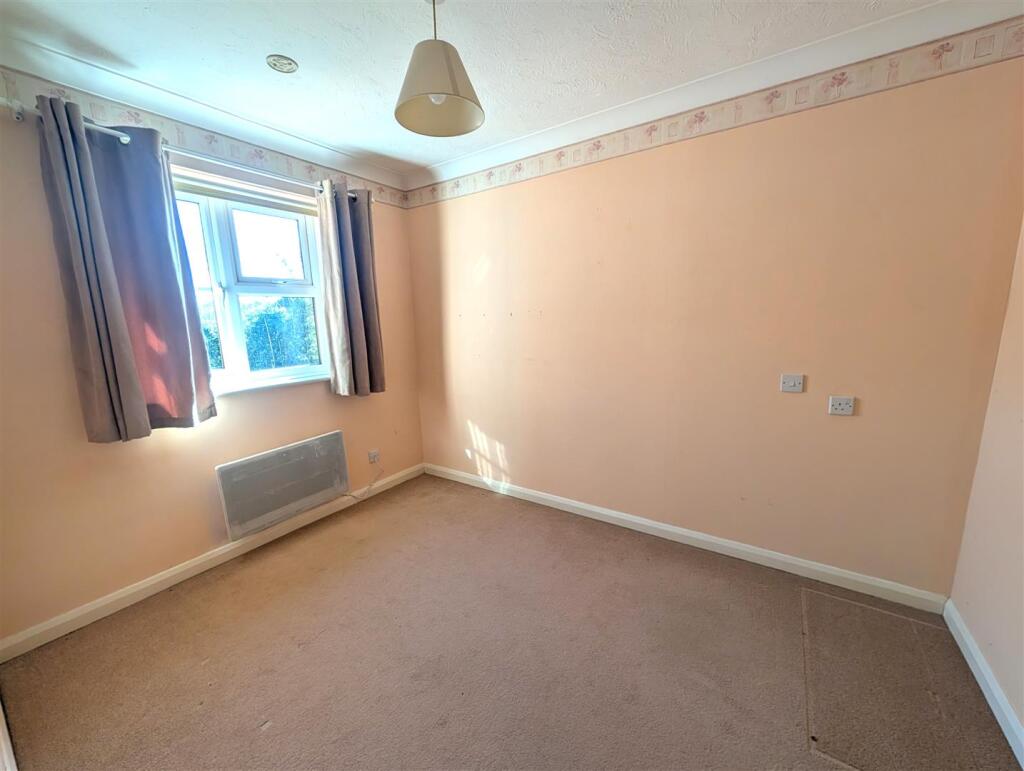 Apartment in Basingstoke and Deane, Chineham - View 5