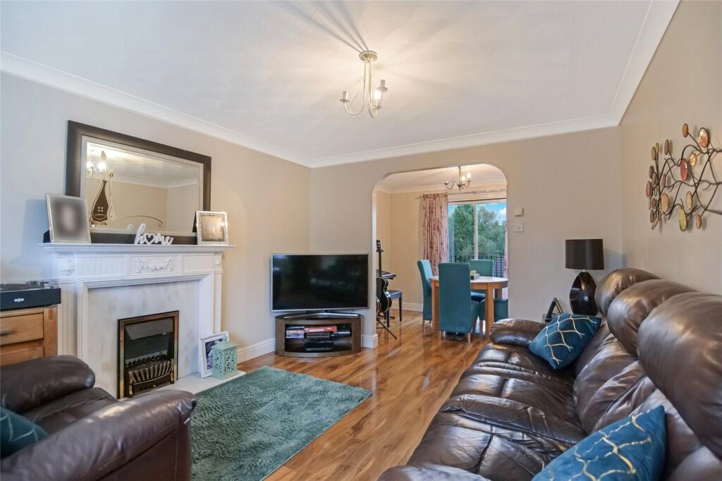 House in Motherwell, North Lanarkshire - More