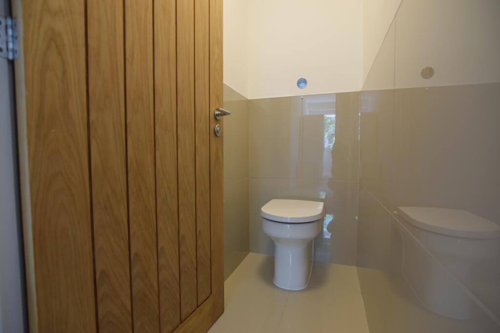 Apartment in Hove, Brighton and Hove - View 2