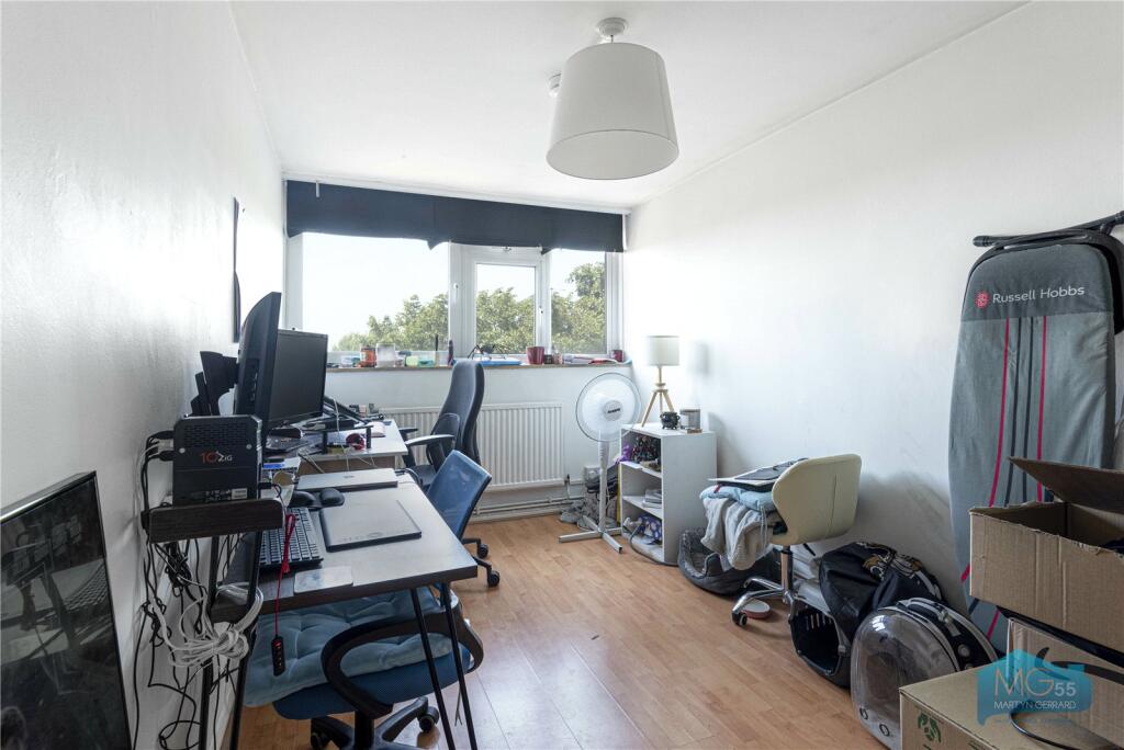 Apartment in London - More