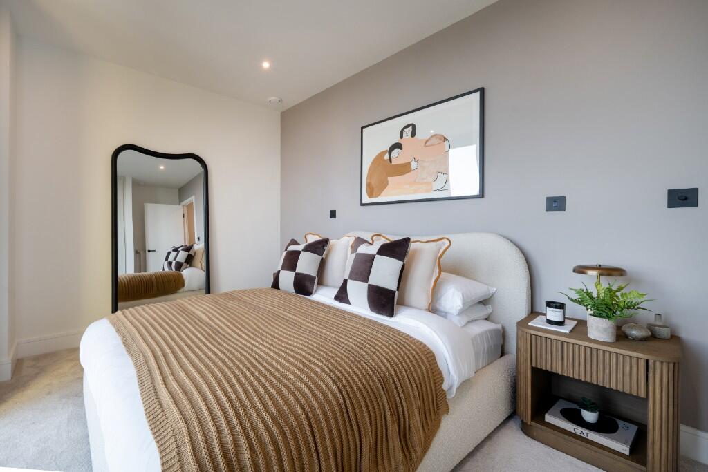 The Redwood, 
5 Affinity View, 
London,
E16 photo 3