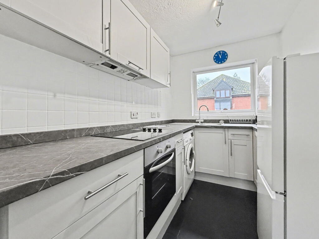 Glendale Court, Sandhurst Road, Tunbridge Wells photo 2