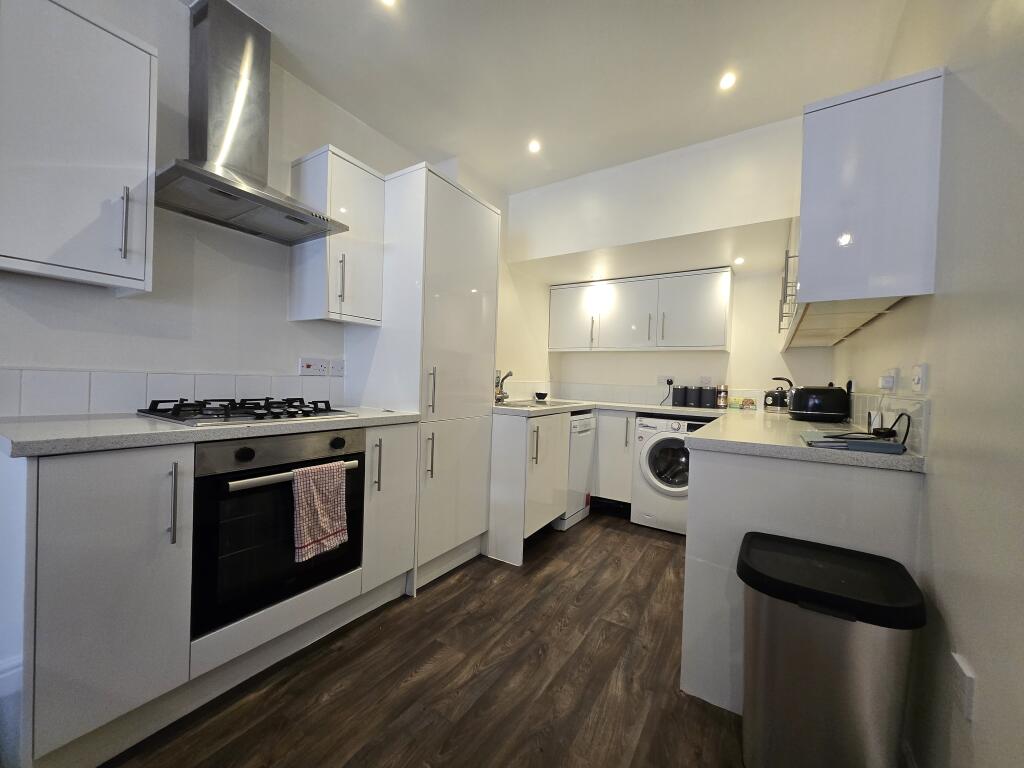 Main image of property: Apartment in Dawlish