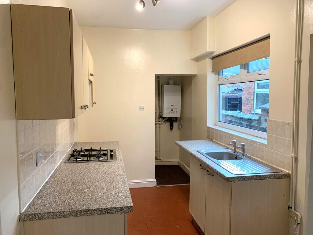 House in Stoke-on-Trent - View 4