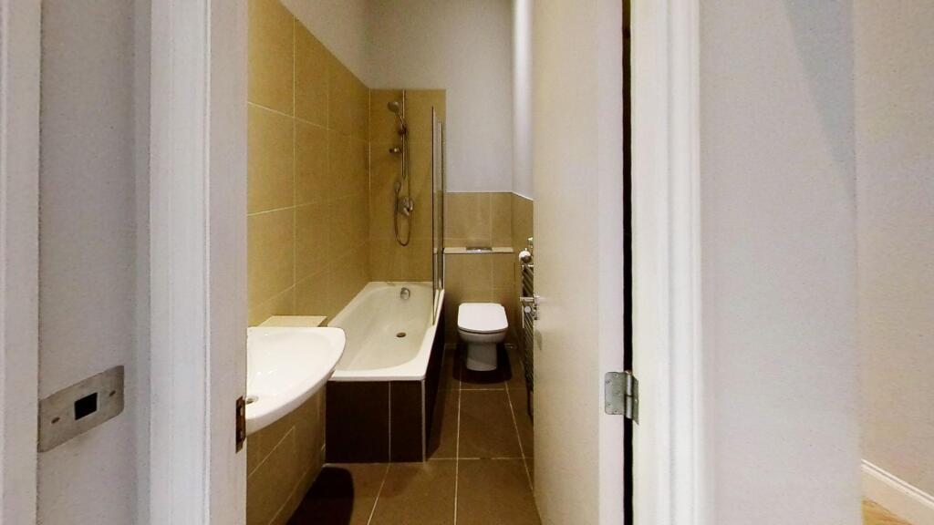 Apartment in Leicester - More