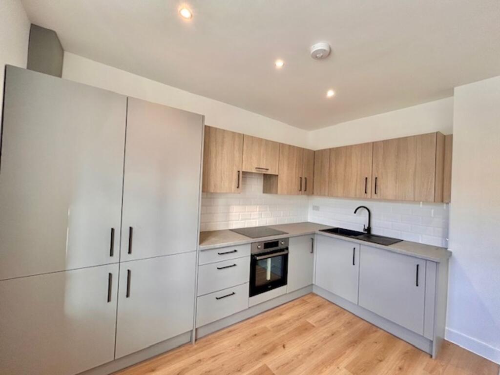 Main image of property: High Street, Tonbridge, TN9