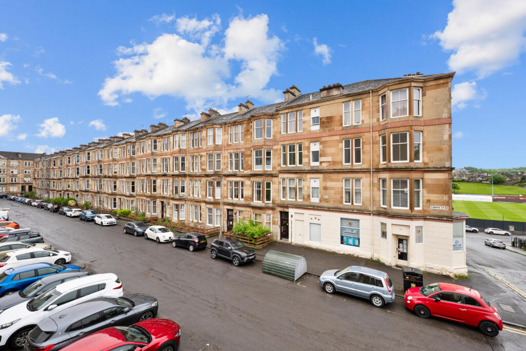 Main image of property: 2/3, 82 Cumming Drive, Mount Florida, G42 9BN