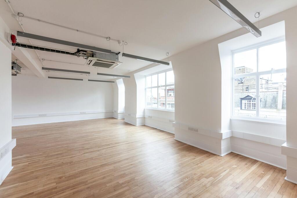 1516 Margaret St 5th Floor 07.jpg
