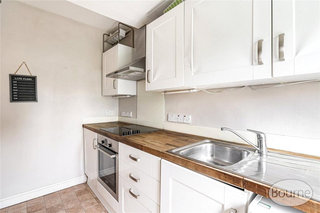 Apartment in Guildford - More