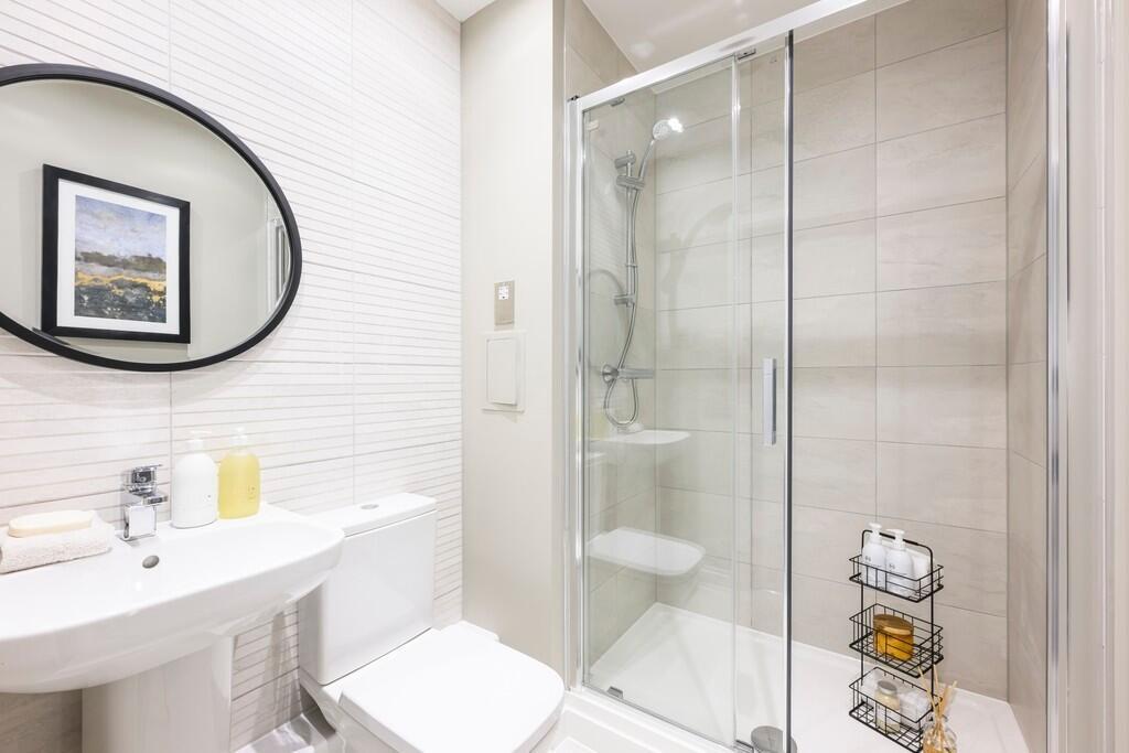 Apartment in London, Greenford - More