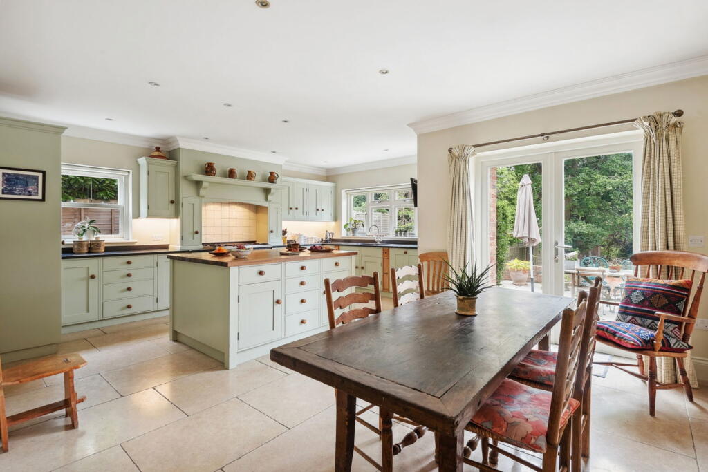 House in London - View 3