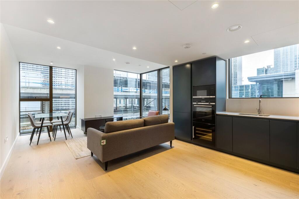 Main image of property: Marsh Wall, London, E14