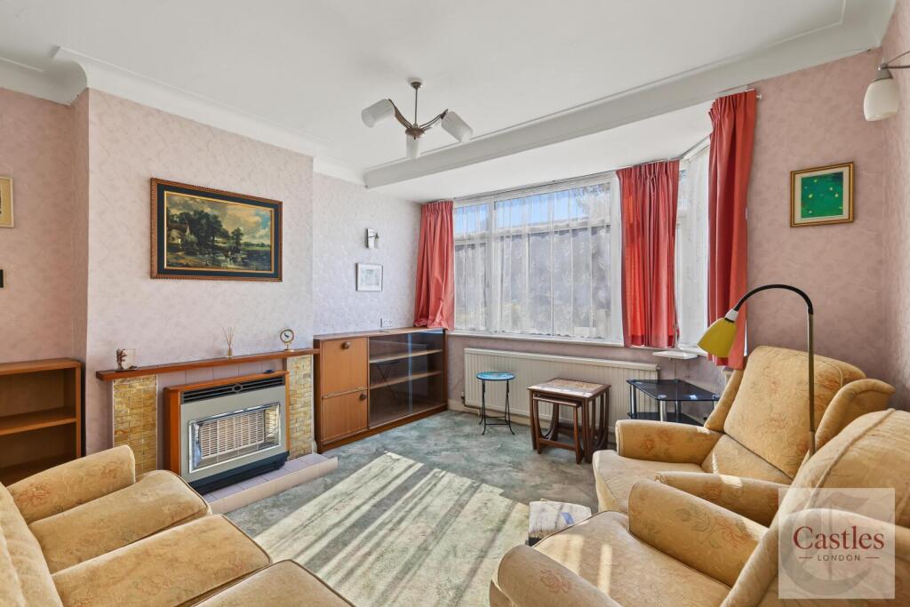 House in Enfield - View 2