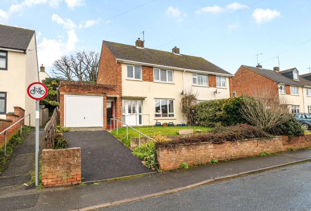 Main image of property: Mill Farm Drive, Stroud, Gloucestershire, GL5