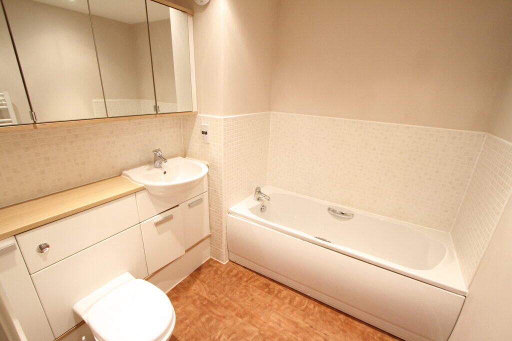 Apartment in Oxford - More